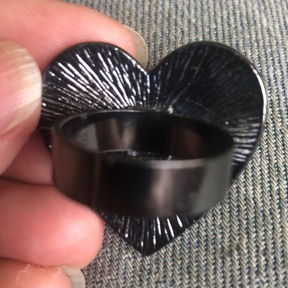 🇺🇸Red rhinestone heart signature ring, size 10.5 - Picture 2 of 4